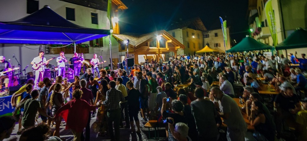 Musica, vecchi mestieri, prodotti tipici e “Capùs da Bolben”: torna la kermesse Not(t)e di note